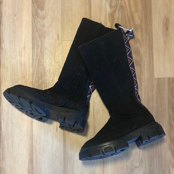 Farm Rio Black Suede Knee High Lug Sole Anthropologie Boot Embroidered 9 - Picture 1 of 6